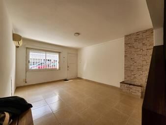 https://web5.gallito.com.uy/casa-en-venta-2-dormitorios-patio-dos-plantas-con-renta-inmuebles-26177324