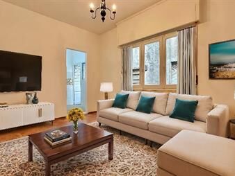 https://www.gallito.com.uy/apartamento-en-venta-2-dormitorios-en-ciudad-vieja-inmuebles-26257362
