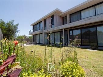 https://www.gallito.com.uy/jose-ignacio-alquiler-casa-3-dorm-200-mt-de-playa-mansa-inmuebles-26292068