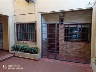 https://web5.gallito.com.uy/imperial-vende-apto-tipo-casita-dos-dormitorios-planta-baja-inmuebles-24696504