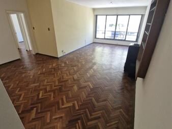 https://web5.gallito.com.uy/apartamento-de-4-habitaciones-y-cochera-inmuebles-26443019
