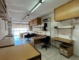 https://www.gallito.com.uy/venta-ya-alquilada-oficina-en-ciudad-vieja-inmuebles-26448630