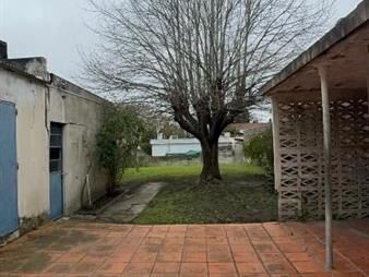 https://www.gallito.com.uy/venta-casa-en-el-centro-de-pando-inmuebles-26452587