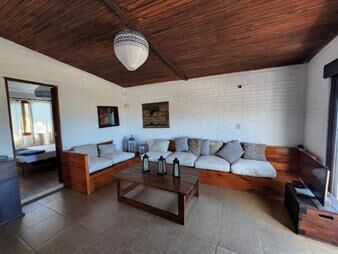 https://www.gallito.com.uy/rochacasa-frente-al-mar-de-4-dorm-fondo-con-parrillero-inmuebles-26463979