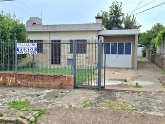 https://web5.gallito.com.uy/venta-3-casas-en-un-padron-ideal-renta-vivienda-etc-inmuebles-26517308