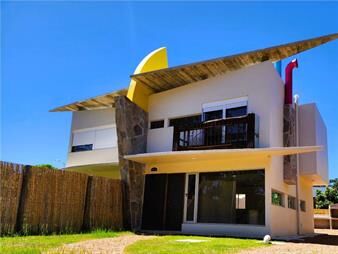 https://www.gallito.com.uy/estrene-lagomar-sur-3-dormitorios-casa-en-venta-inmuebles-26535964