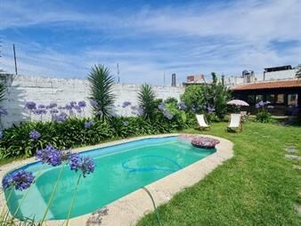 https://www.gallito.com.uy/casa-con-jardin-en-buceomalvin-inmuebles-26551740