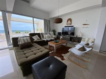 https://www.gallito.com.uy/espectacular-penthouse-en-la-brava-inmuebles-26616757
