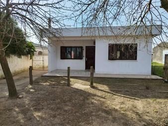 https://www.gallito.com.uy/venta-casa-apartamento-en-chuy-inmuebles-26631952