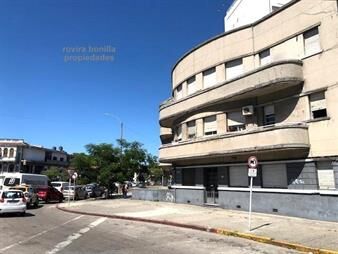 https://www.gallito.com.uy/br-artigas-y-av-agraciada-muy-buen-estado-de-conservacion-inmuebles-25233824