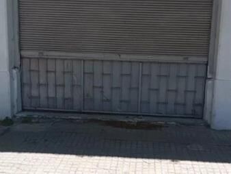 https://web5.gallito.com.uy/local-con-vivienda-inmuebles-26701963