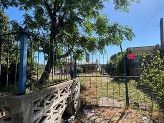 https://web5.gallito.com.uy/se-vende-casa-zona-paso-de-la-arena-apto-al-fondo-inmuebles-26702418