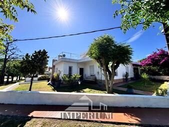 https://www.gallito.com.uy/venta-de-propiedad-de-3-dormitorios-en-balneario-costa-azul-inmuebles-26732005