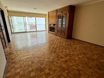 https://web5.gallito.com.uy/4-dormitorios-con-vista-a-rambla-de-pocitos-inmuebles-26789885