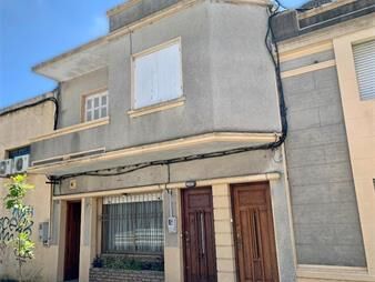 https://web5.gallito.com.uy/venta-casa-3-dormitorios-con-balcon-y-patio-en-jacinto-vera-inmuebles-26814200