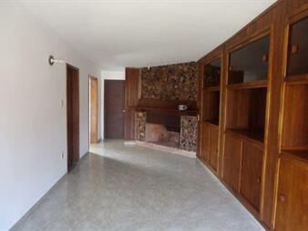 https://www.gallito.com.uy/casa-de-3-dormitorios-en-solymar-inmuebles-26848490