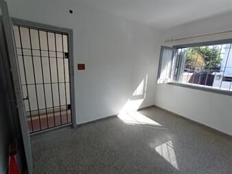 https://web5.gallito.com.uy/alquiler-apartamento-1-dormitorio-lateral-luminoso-soleado-inmuebles-26882731
