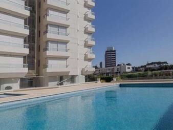 https://www.gallito.com.uy/venta-apartamento-2-dormi-dep-de-servicio-vista-al-mar-pun-inmuebles-26945514