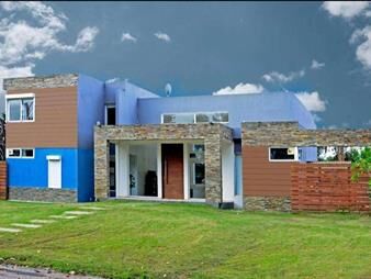 https://www.gallito.com.uy/casa-venta-3-dormitorios-3-baños-piscina-climatizada-pde-inmuebles-26945755