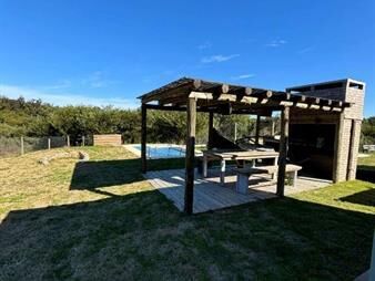 https://www.gallito.com.uy/casa-venta-2-dormitorios-2-baños-piscina-en-punta-colorada-inmuebles-26958569