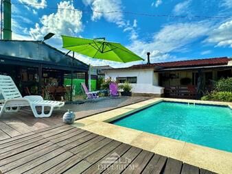 https://www.gallito.com.uy/casa-en-ciudad-de-la-costa-3-dorm-con-piscina-y-barbacoa-inmuebles-26995281