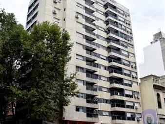 https://www.gallito.com.uy/amplio-monoambiente-centrico-con-garage-inmuebles-27002772