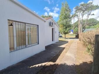 https://www.gallito.com.uy/2-casas-en-alquiler-anual-en-av-españa-inmuebles-27008337