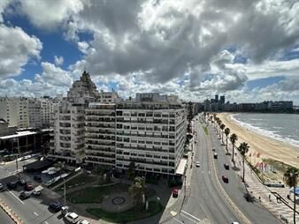 https://web5.gallito.com.uy/venta-penthouse-frente-a-la-rambla-de-pocitos-3-dormitorios-inmuebles-27008457