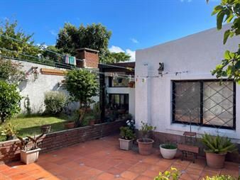 https://web5.gallito.com.uy/venta-casa-3-dormitorios-la-comercial-inmuebles-26835978