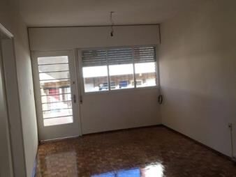 https://web5.gallito.com.uy/lindo-apto-ubicado-en-batlle-y-ordoñez-y-dalmiro-costa-inmuebles-27032362