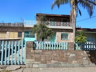 https://www.gallito.com.uy/extraordinaria-casa-2-aptos-a-30-mts-de-jbelloni-inmuebles-27067885