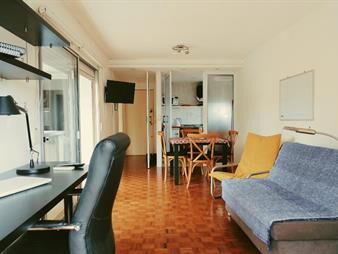 https://www.gallito.com.uy/en-pleno-corazon-de-punta-carretas-muy-luminoso-con-garage-inmuebles-27661962
