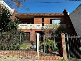 https://www.gallito.com.uy/gran-propiedad-a-mts-del-parque-villa-dolores-inmuebles-27107468