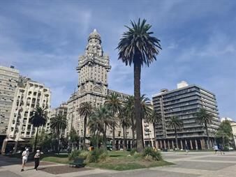 https://web5.gallito.com.uy/mono-ambiente-palacio-salvo-inmuebles-27117492