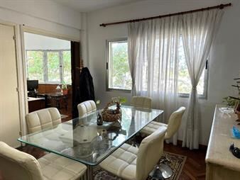 https://web5.gallito.com.uy/venta-de-apto-en-el-centro-de-2-dormitorio-mas-escritorio-inmuebles-27196308