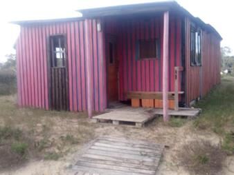 https://www.gallito.com.uy/dueño-vende-cabaña-en-punta-del-diablo-inmuebles-27196319