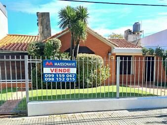 https://web5.gallito.com.uy/chalet-p-unico-una-planta-fondo-barbacoa-jardin-inmuebles-27245814