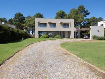 https://www.gallito.com.uy/alquiler-casa-viñedos-tahona-3-dormitoriosserv-inmuebles-27267026