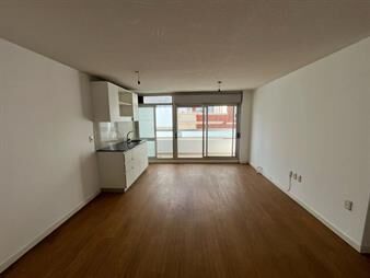 https://www.gallito.com.uy/venta-de-apartamento-2-dormitorios-en-tres-cruces-con-garage-inmuebles-27266278