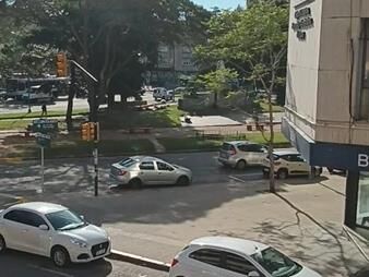 https://www.gallito.com.uy/2-aptos-soleados-vista-a-la-plaza-120-y-130-m2-inmuebles-27297512