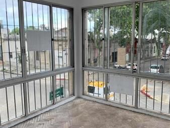 https://web5.gallito.com.uy/alquiler-apartamento-1-dormitorio-la-comercial-inmuebles-27331953