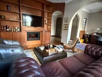 https://web5.gallito.com.uy/venta-casa-4-dorm3-bañgjepara-3-autos-inmuebles-27332883