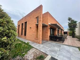 https://www.gallito.com.uy/venta-hermosa-propiedad-en-buceo-inmuebles-27369963