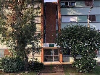 https://web5.gallito.com.uy/apartamento-de-2-dormitorios-en-buceo-inmuebles-27369962