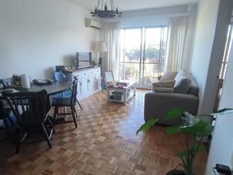 https://web5.gallito.com.uy/oportunidad-unica-apartamento-en-con-cochera-malvin-inmuebles-27195412