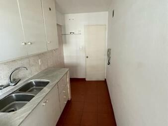 https://web5.gallito.com.uy/venta-de-apartamento-en-barrio-palermo-inmuebles-27382784