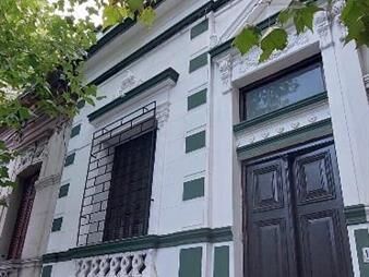 https://web5.gallito.com.uy/se-vende-casa-grande-en-zona-palermo-calle-san-salvador-inmuebles-27386932