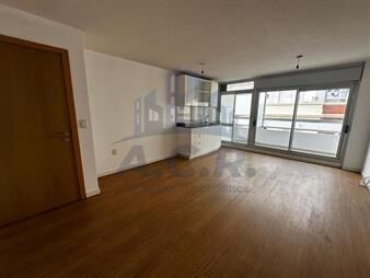 https://www.gallito.com.uy/vacio-a-mts-de-shopping-con-terrazas-y-garaje-inmuebles-27387171