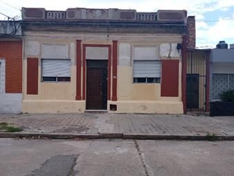 https://web5.gallito.com.uy/oportunidad-casa-y-apto-en-excelente-ubicacion-inmuebles-27410249