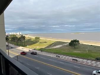 https://web5.gallito.com.uy/apartamento-premium-en-rambla-de-malvin-inmuebles-27410992